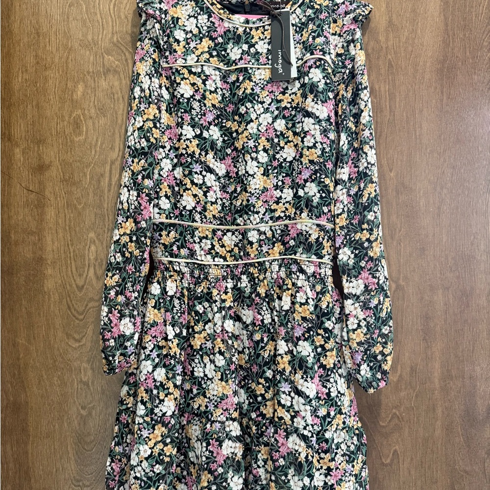 NEW Imoga Floral Dress

MINDY-FW22 GARDEN Size 10